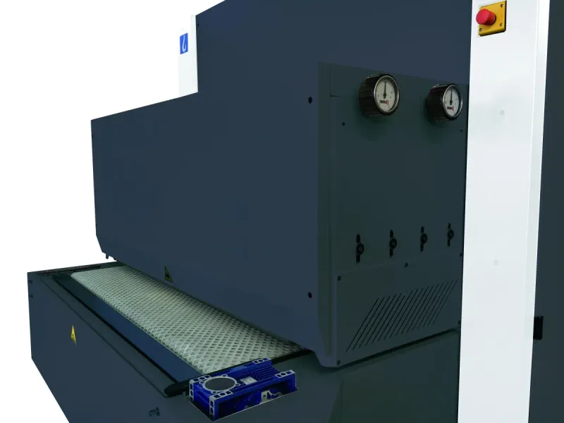 EMC GIANT M1650
