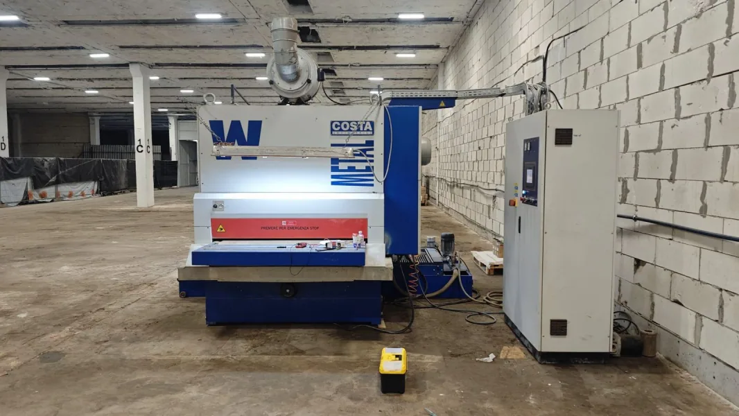 Costa Levigatrici WD7 CV 1300 Nassschleif-, Entgrat- und Verrundungsmaschine