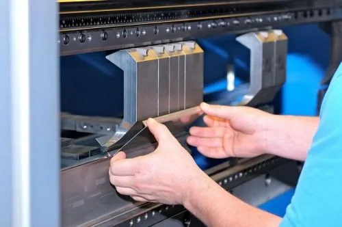 4 étapes pour une meilleure gestion de la presse plieuse